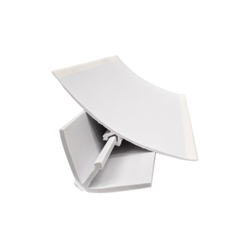Perfil de media caña sanitaria en PVC blanco de 9 cm por 3 metros para acabado higiénico en paredes, techos, cuartos fríos y áreas limpias.